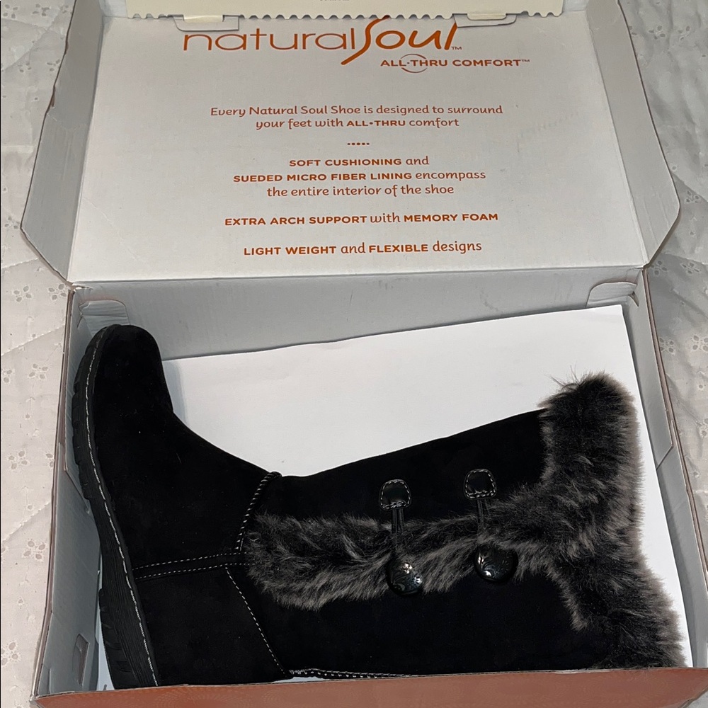 Natural Soul Women's Black Faux Fur Boots size 7